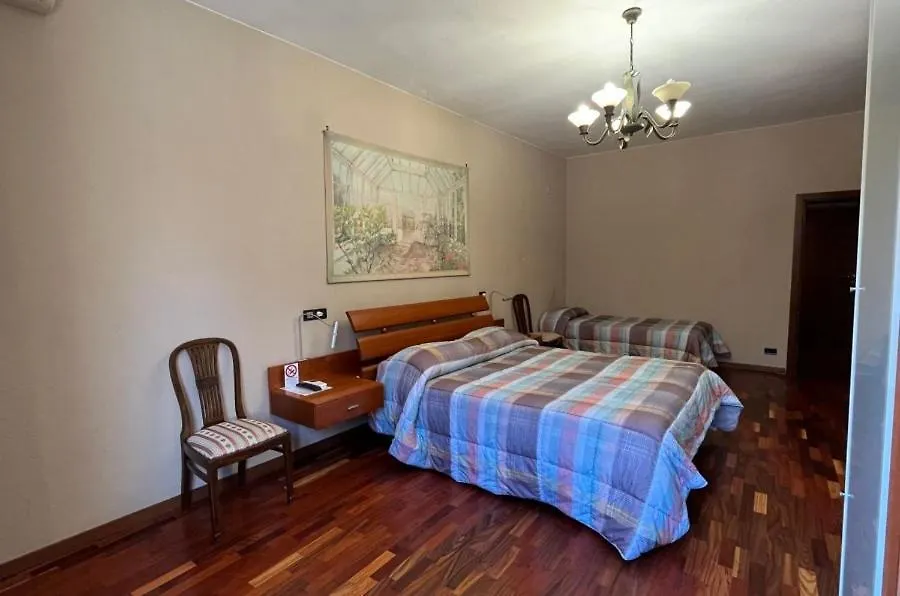 Il Torchio Di Alchieri Moreno E C Sas Pizzighettone Hotel