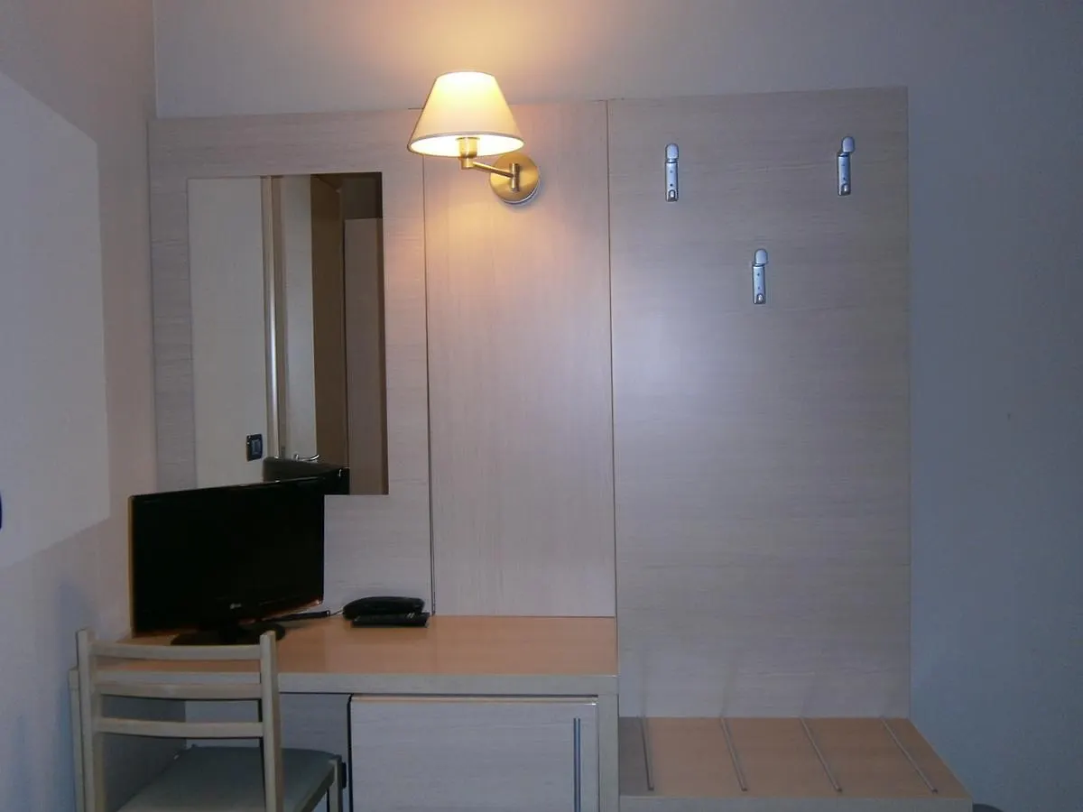 Il Torchio Di Alchieri Moreno E C Sas Pizzighettone Hotel